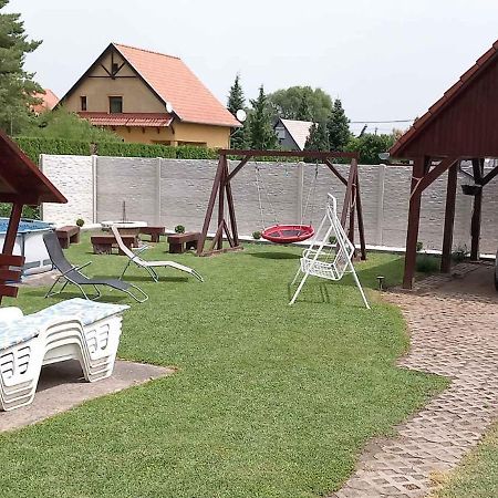 Holiday home in Balatonmariafürdo 19426 Dış mekan fotoğraf